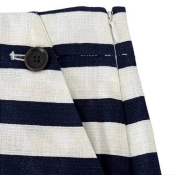 j. Crew High-Rise Grasscloth Sailor Shorts in Navy/Ivory Stripes Size 0 (26) - Picture 7 of 9